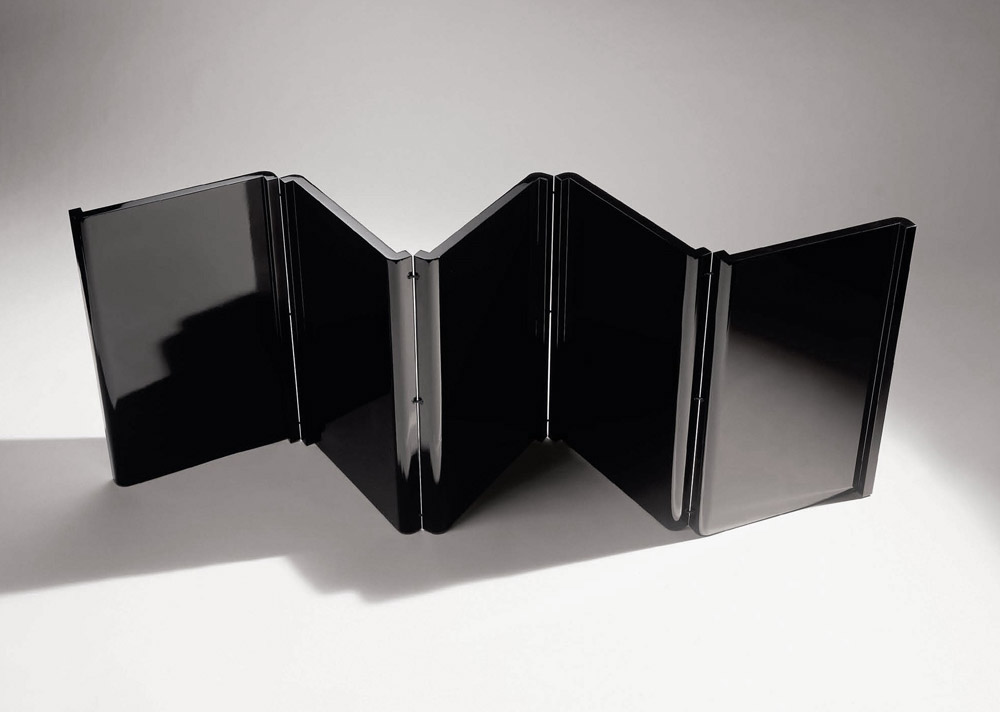 Custom interior design paravent s-shape black wood screen